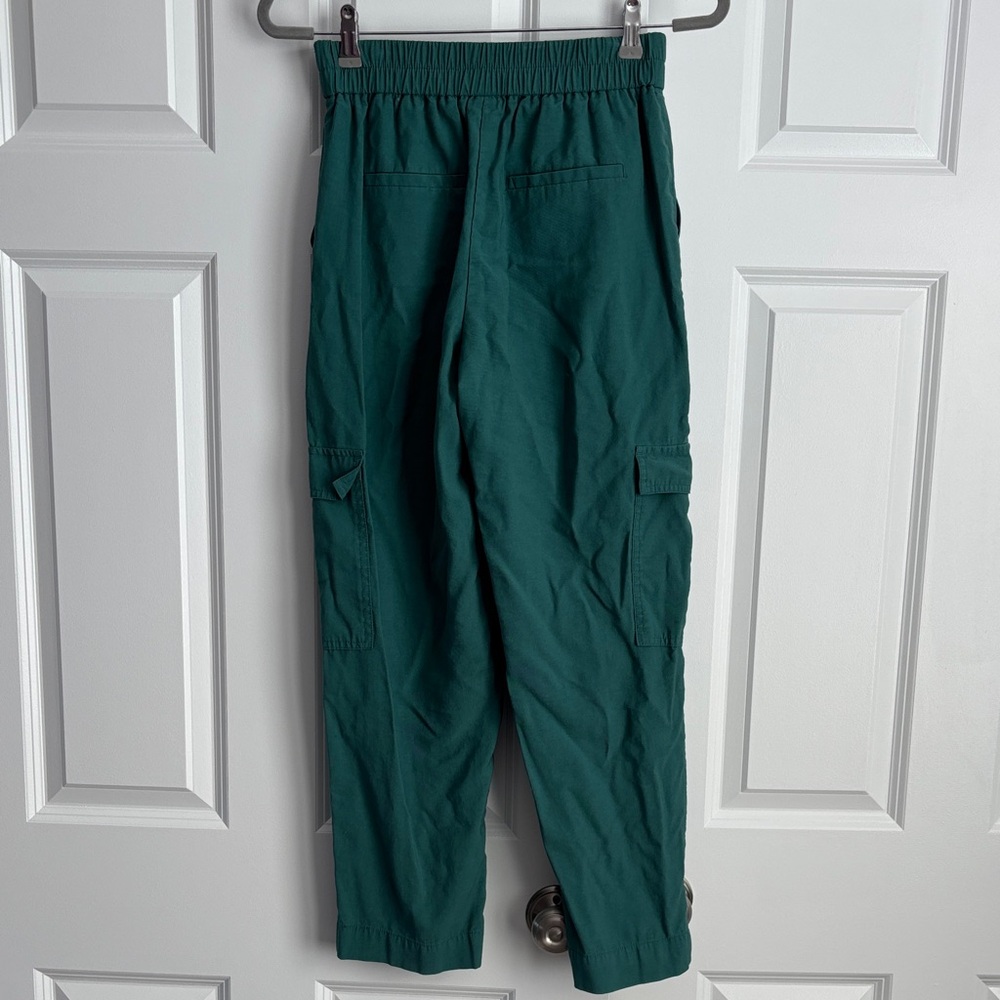 Women’s Green Cargo Jogger Pants - Picture 3 of 5